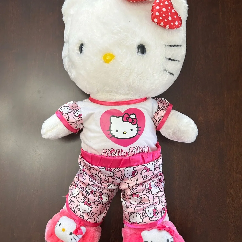 Hello Kitty - Picture 4 of 11